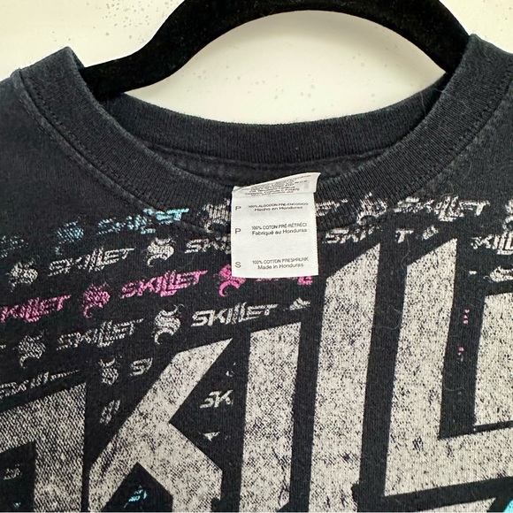 Skillet Logo Shirt - Picture 3 of 3